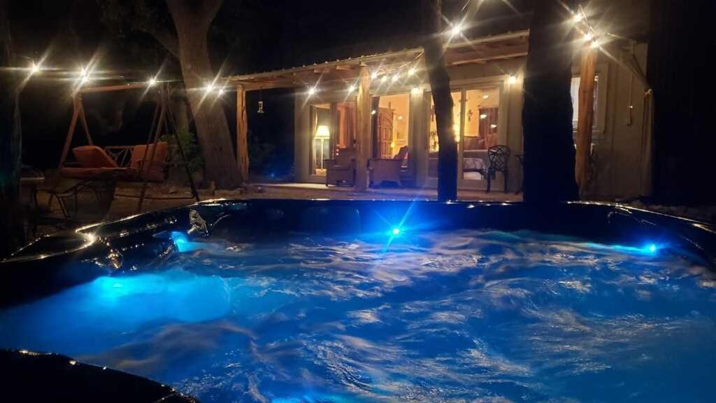 Casitas At Madrona Ranch - Casita Hotel Pipe Creek Exterior photo
